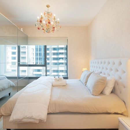 Downtown Dubai, Luxury 2 Bed 2 Bath Apartment - Pool, Gym, Aircon, Parking - Views Of The Dubai Fountain & Burj Khalifa Esterno foto
