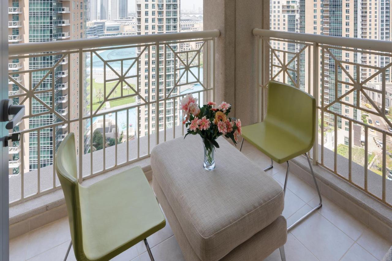 Downtown Dubai, Luxury 2 Bed 2 Bath Apartment - Pool, Gym, Aircon, Parking - Views Of The Dubai Fountain & Burj Khalifa Esterno foto
