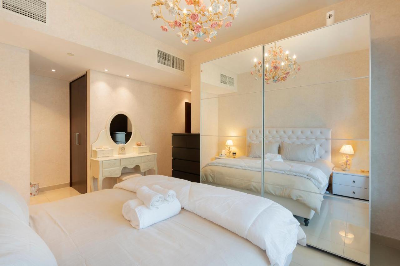 Downtown Dubai, Luxury 2 Bed 2 Bath Apartment - Pool, Gym, Aircon, Parking - Views Of The Dubai Fountain & Burj Khalifa Esterno foto
